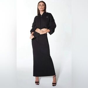 NWOT Barney’s New York x Forever 21 Collab Pencil Skirt Back Slit Medium Black